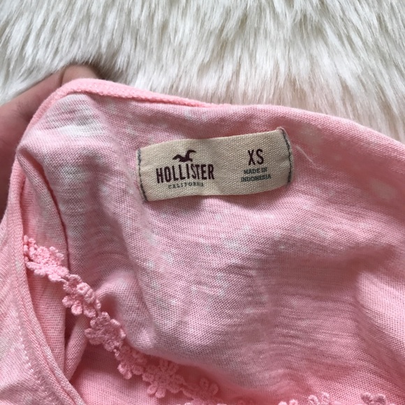 Hollister Cut Out Crop Top - Picture 3 of 3